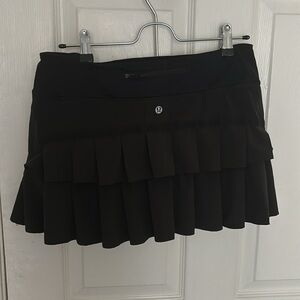 Lululemon black tennis skirt
